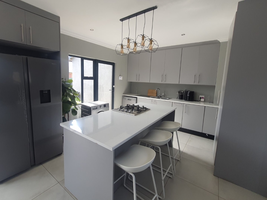 To Let 3 Bedroom Property for Rent in La Camargue Private Country Estate North West